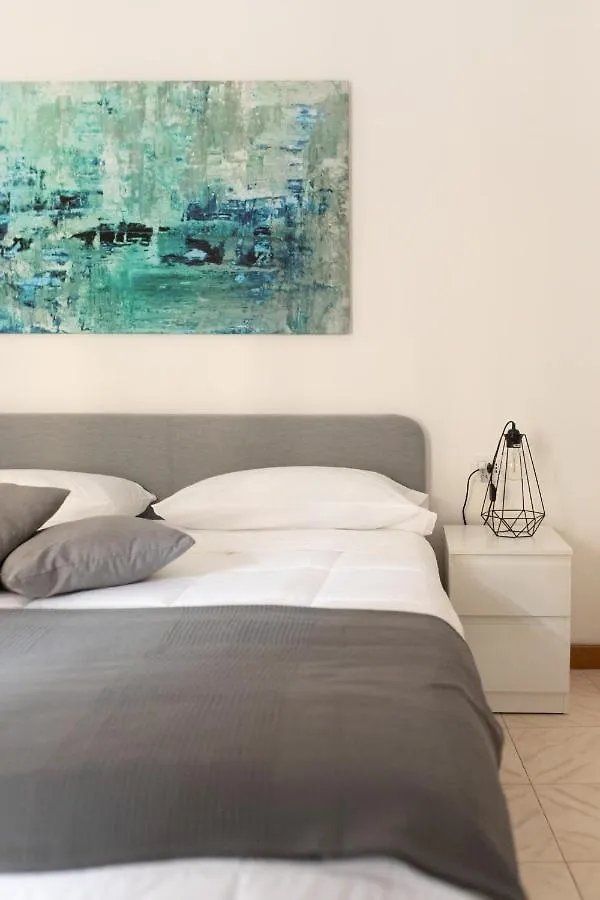 Nella'S Carlo III Apartment Naples