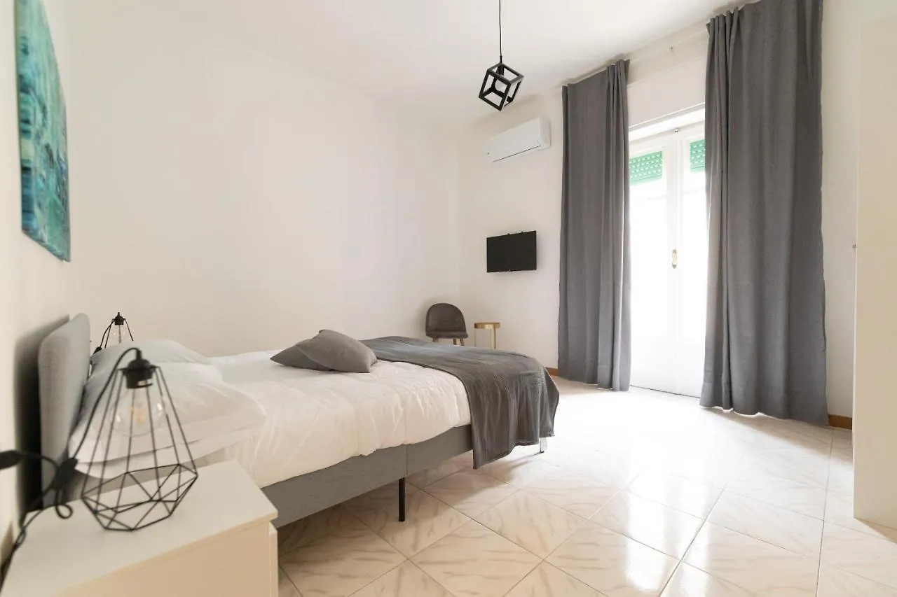 Nella'S Carlo III Apartment Naples