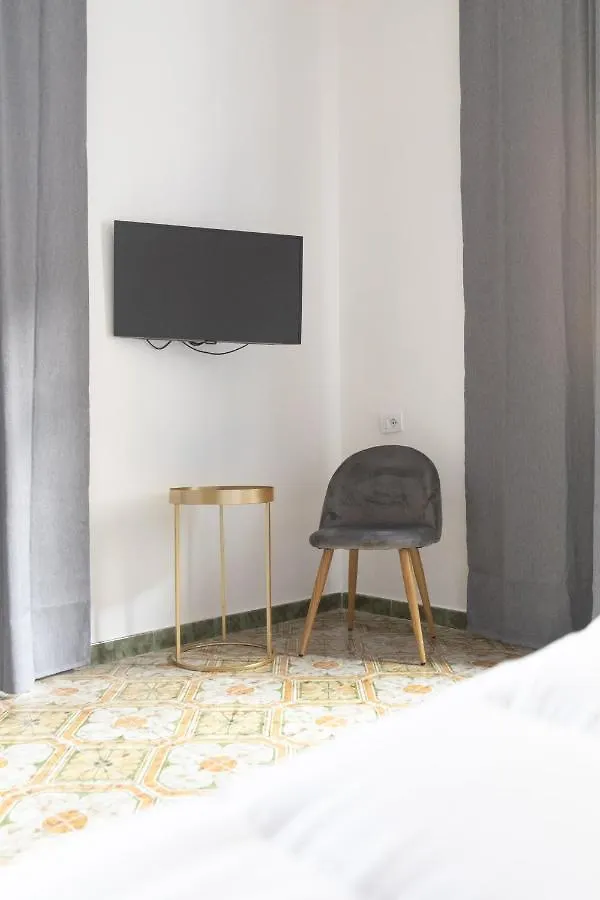 Nella'S Carlo III Apartment Naples